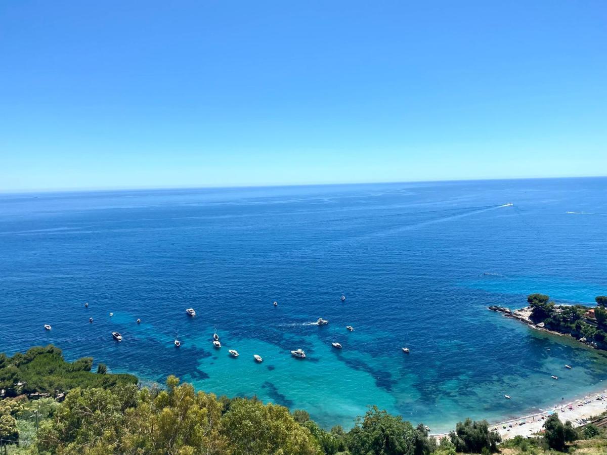 Kiss Of Sea - Balzi Rossi & Baia Beniamin Ventimiglia Exterior foto