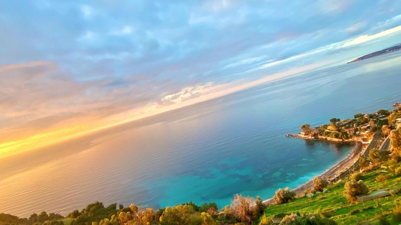 Kiss Of Sea - Balzi Rossi & Baia Beniamin Ventimiglia Exterior foto