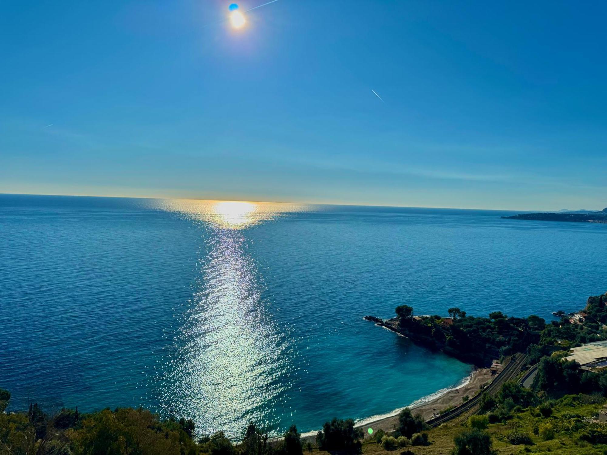 Kiss Of Sea - Balzi Rossi & Baia Beniamin Ventimiglia Exterior foto